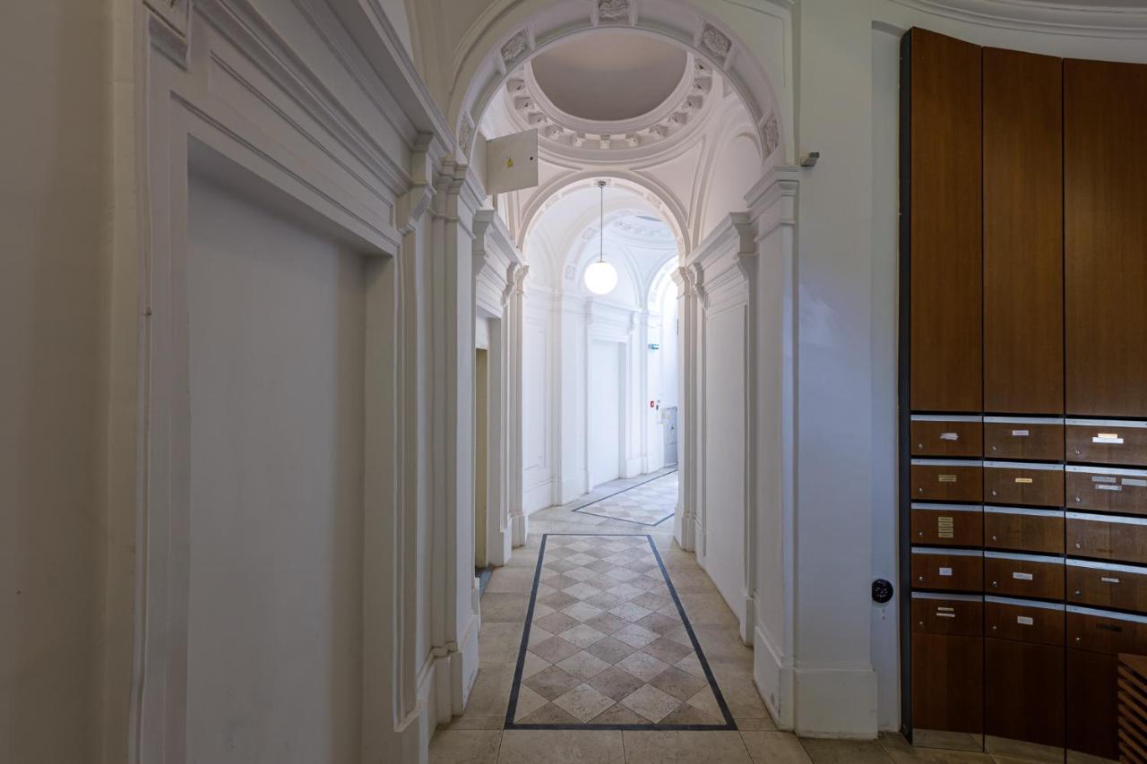 Newly Renovated Apartment In The Old Town Bratislava Dış mekan fotoğraf